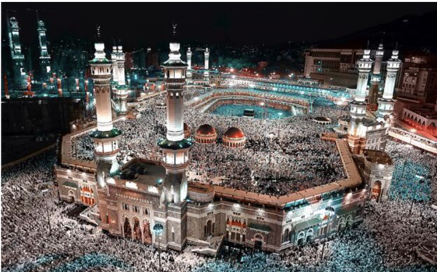 Great Mosque of Mecca Night View Canvas